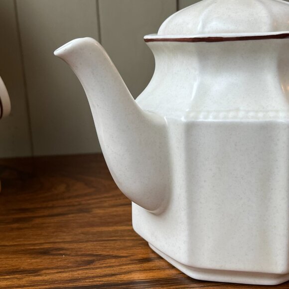 Kensington Staffordshire Ironstone England Teapot - Picture 5 of 15